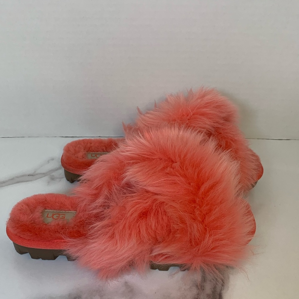 UGG Women’s Coral Fuzzalicious Slipper Sz 5